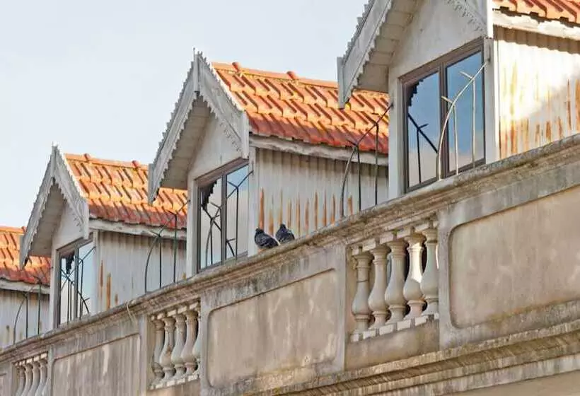 Lisbon Colours Bairro Alto Apartments