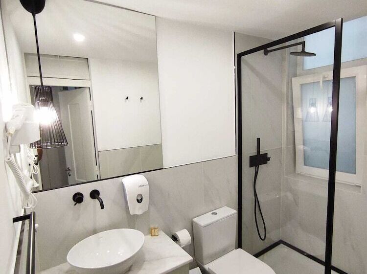 Lisbon Colours Bairro Alto Apartments