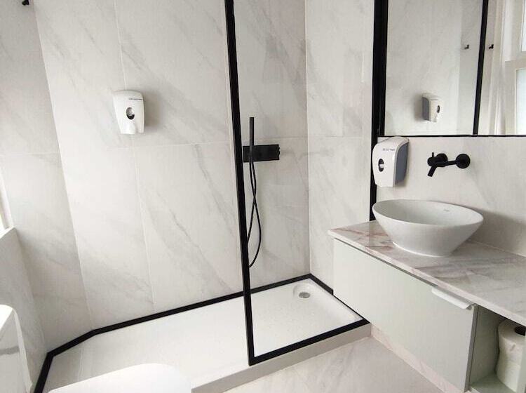 Lisbon Colours Bairro Alto Apartments