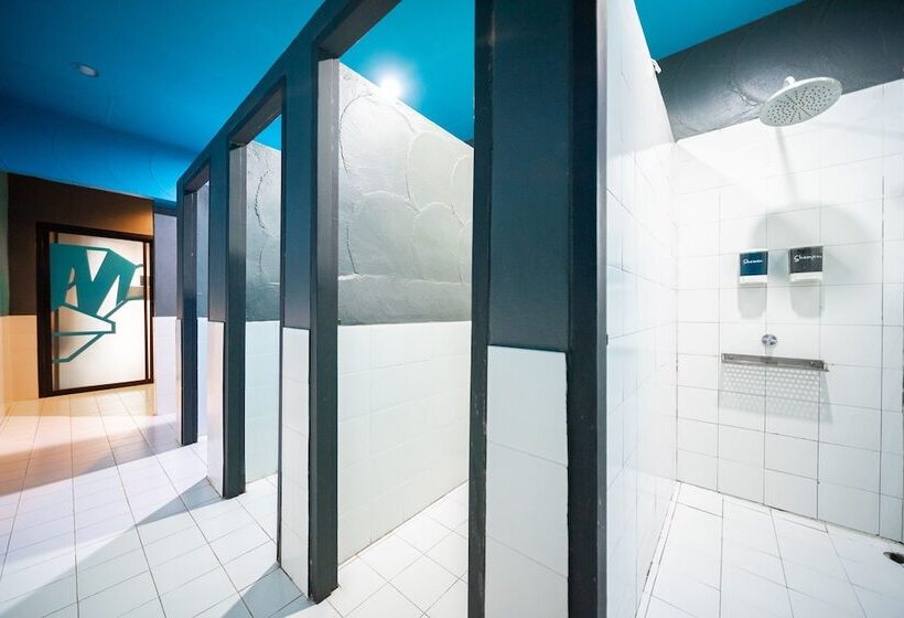 Monkey Dive Hostel Khaolak