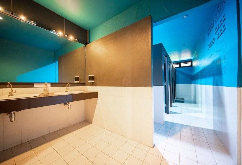 Monkey Dive Hostel Khaolak