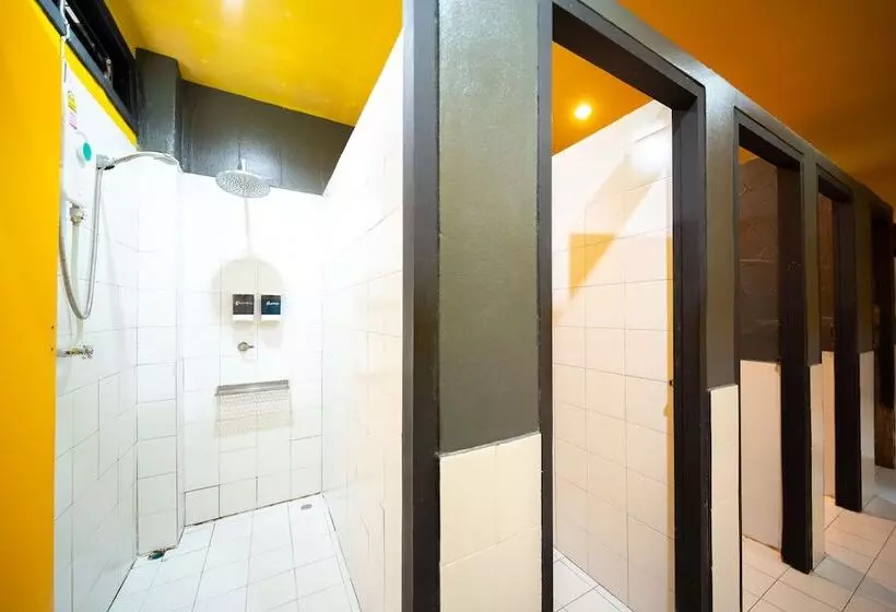 Monkey Dive Hostel Khaolak