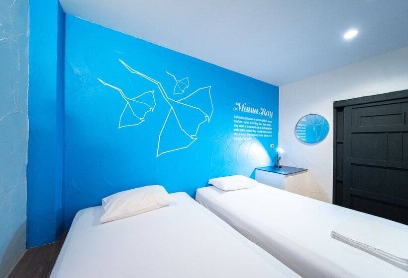 Monkey Dive Hostel Khaolak