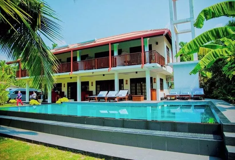 Pension Lagoon Bentota Resort