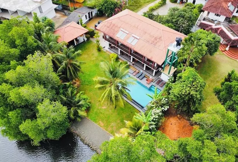 Pension Lagoon Bentota Resort