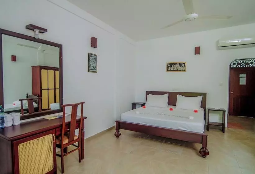 Pension Lagoon Bentota Resort