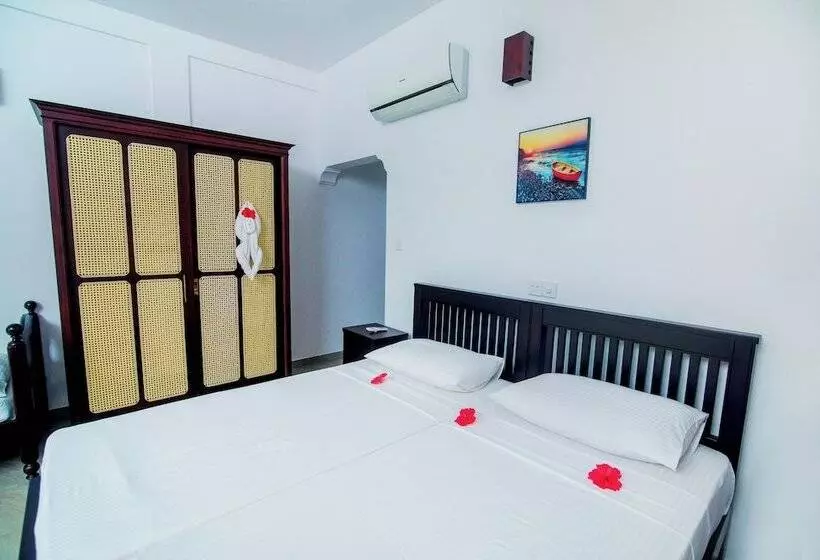 Pension Lagoon Bentota Resort