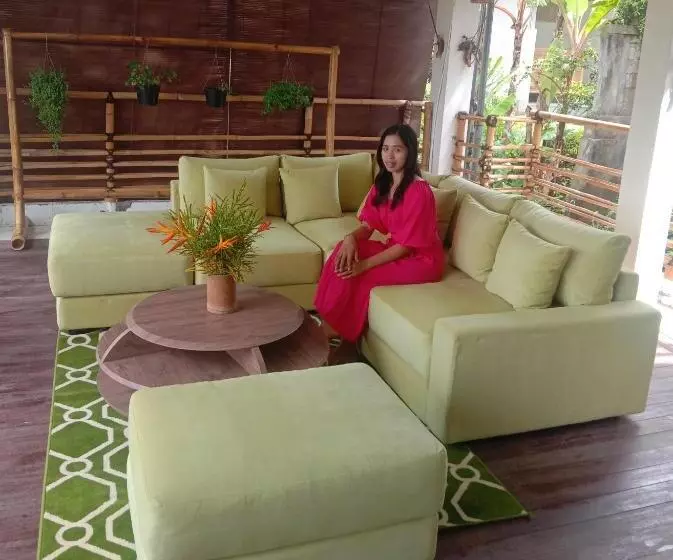 膳宿费 Putu Yoga Bungalow