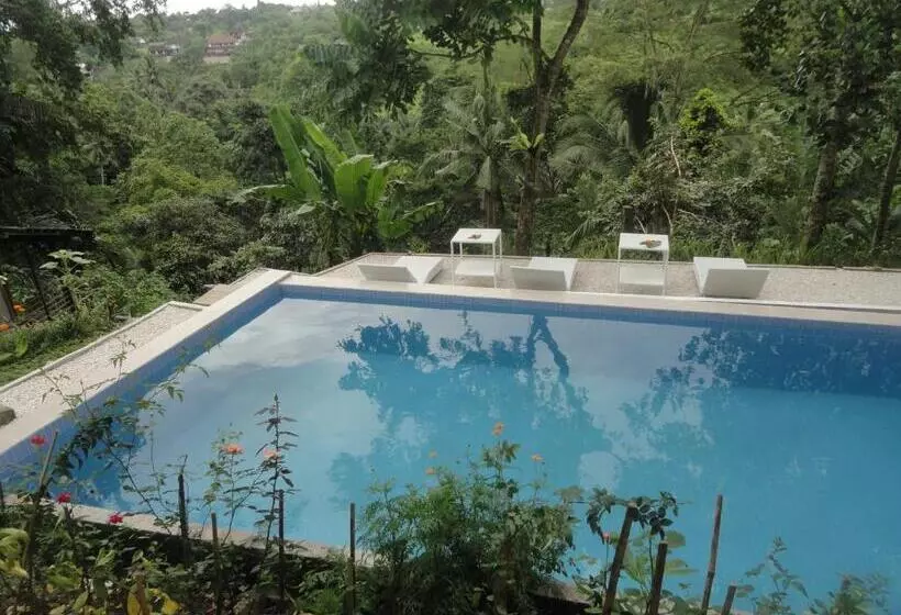 펜션 Putu Yoga Bungalow