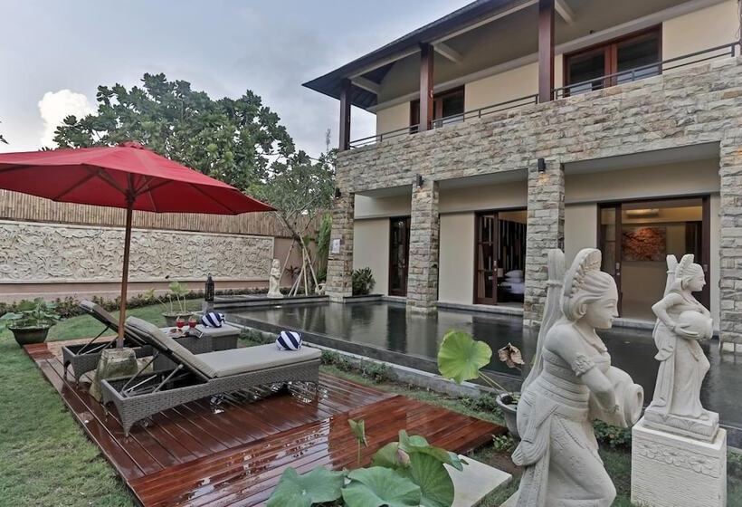 אתר נופש Villa Kumuda By Nakula