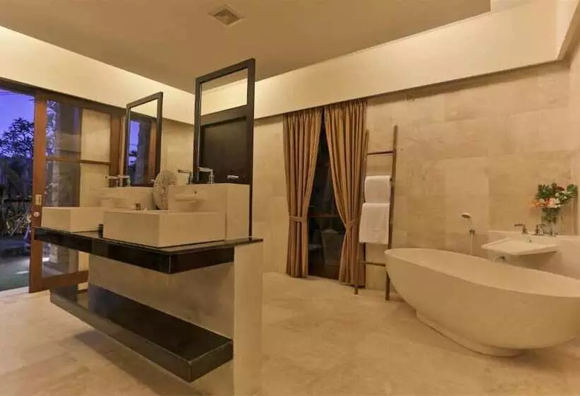 אתר נופש Villa Kumuda By Nakula