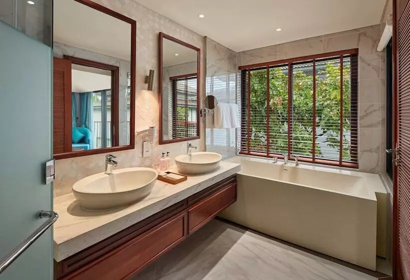 هتل Best Western Premier Sonasea Villas Phu Quoc