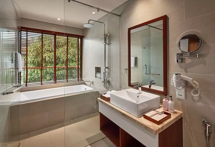 هتل Best Western Premier Sonasea Villas Phu Quoc
