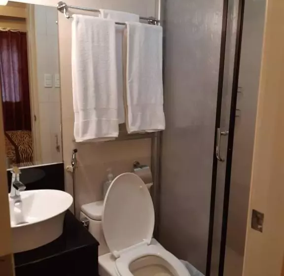 Sarasota Residential Resort Cluster 4 Unit 6b, 6c And 6l By Manny Newport Blvd, Across Naia T3 & Nea