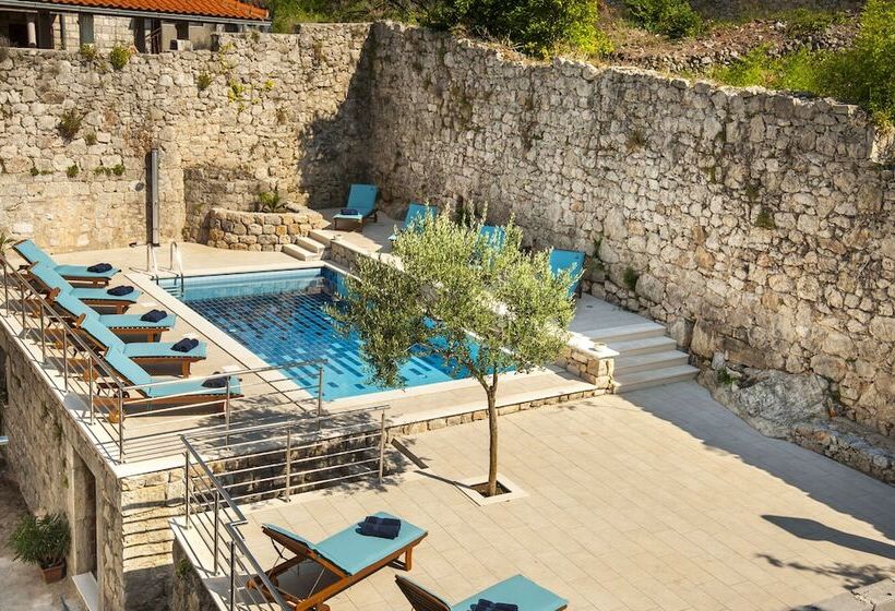 California Apartments