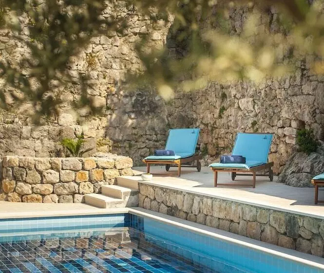 California Apartments