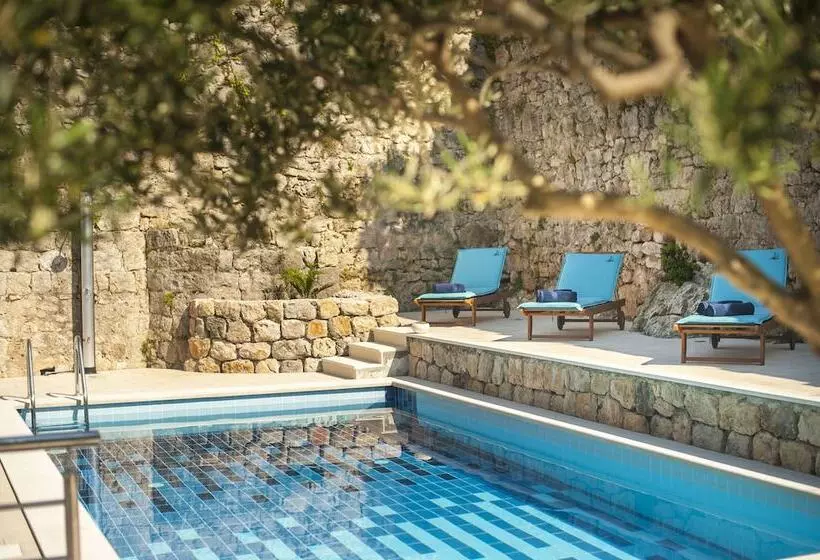 California Apartments