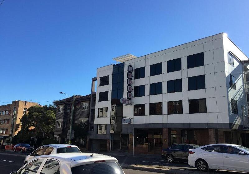 Edgecliff Lodge Motel