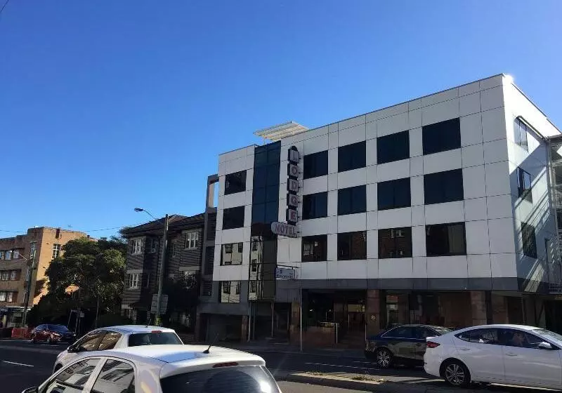 Edgecliff Lodge Motel