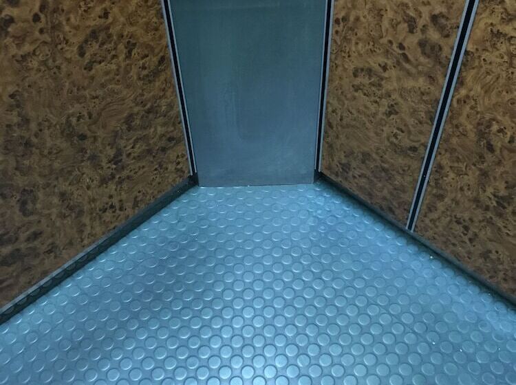 Edgecliff Lodge Motel