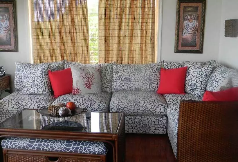 Harbor Breeze Villas