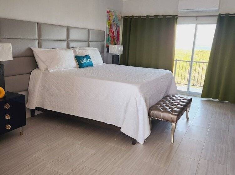 Harbor Breeze Villas