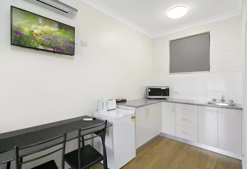 호텔 Australian Community Villages