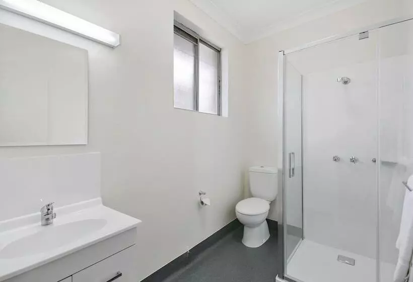 호텔 Australian Community Villages