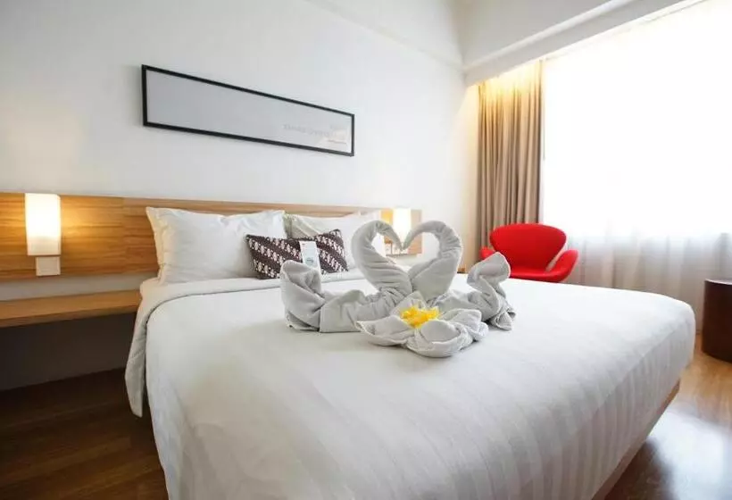 Отель Grand Zuri Malioboro