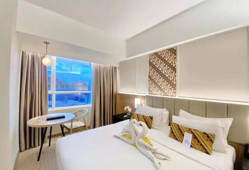 Отель Grand Zuri Malioboro