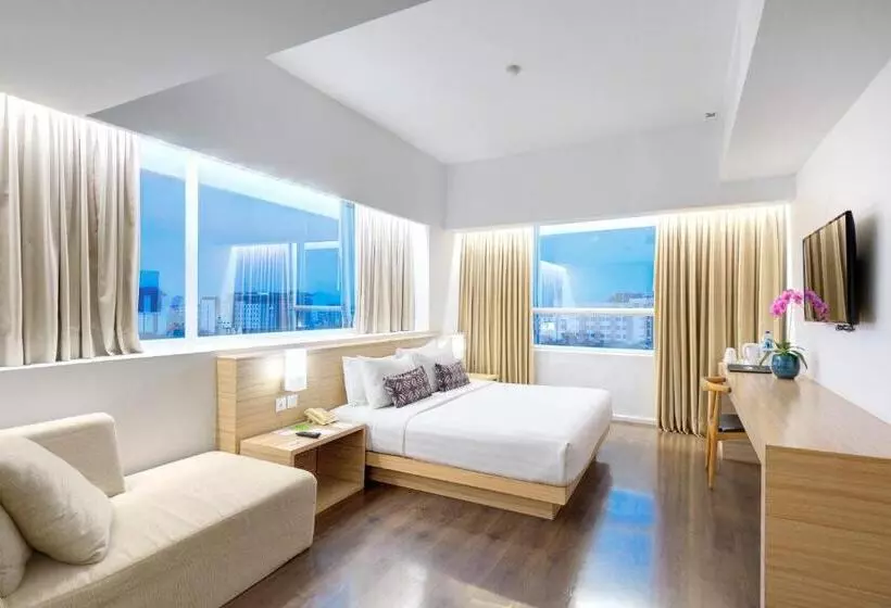 Отель Grand Zuri Malioboro