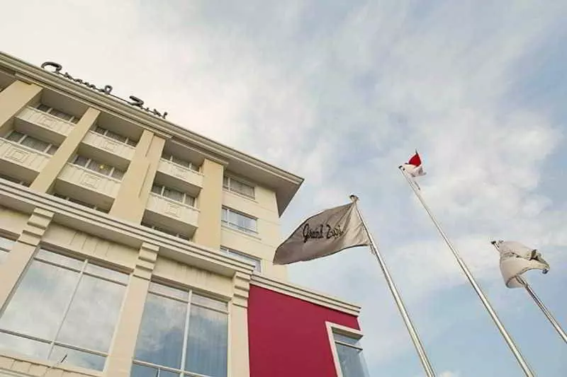 Отель Grand Zuri Malioboro