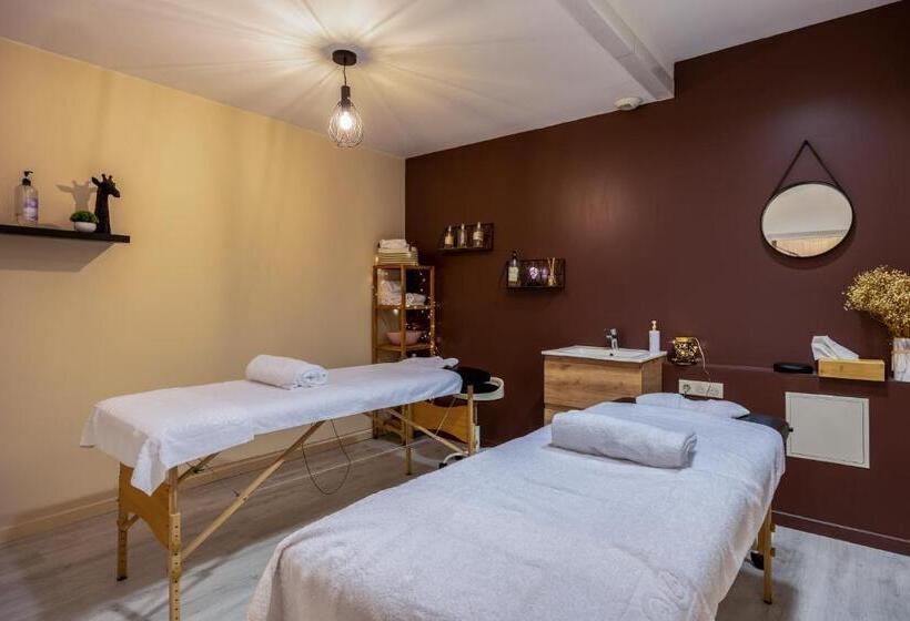 هتل Et Spa Du Chateau