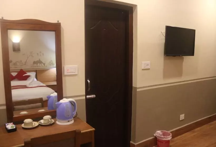 هتل Jungle Safari Resort