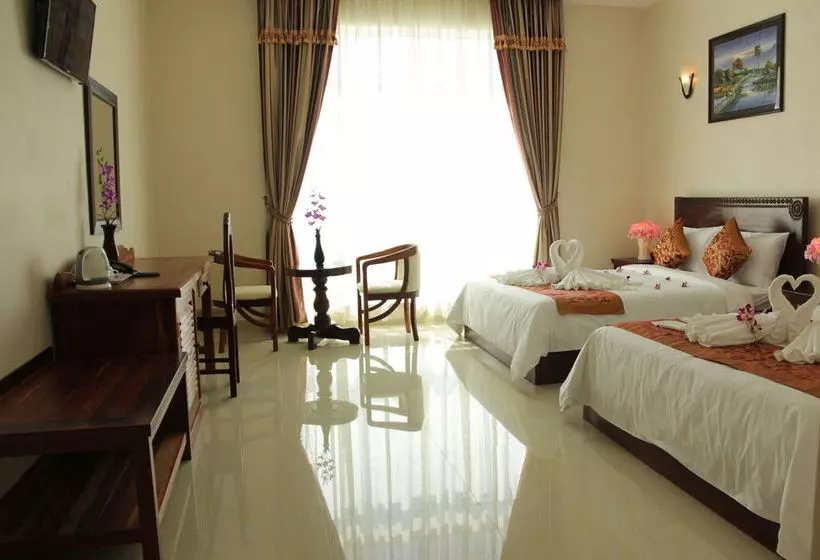 Отель Khollywood