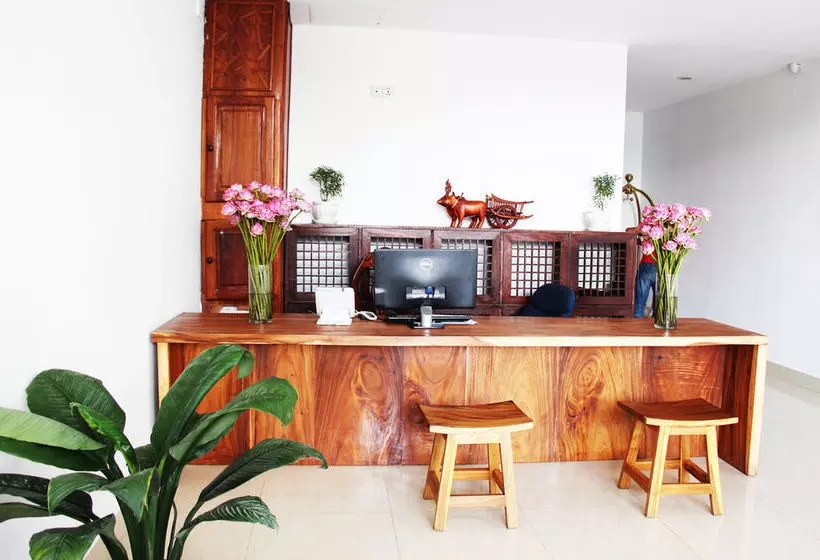 Отель Khollywood