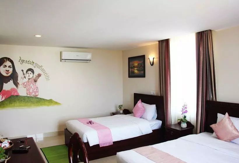 Отель Khollywood