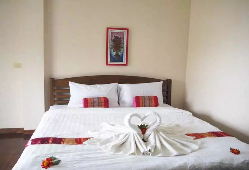 בית מלון כפרי Mawa Lanta Mansion