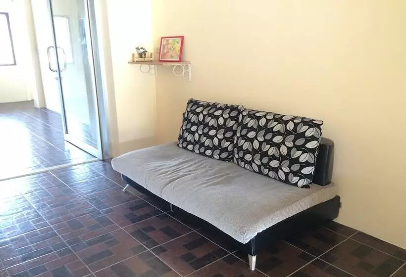 בית מלון כפרי Mawa Lanta Mansion