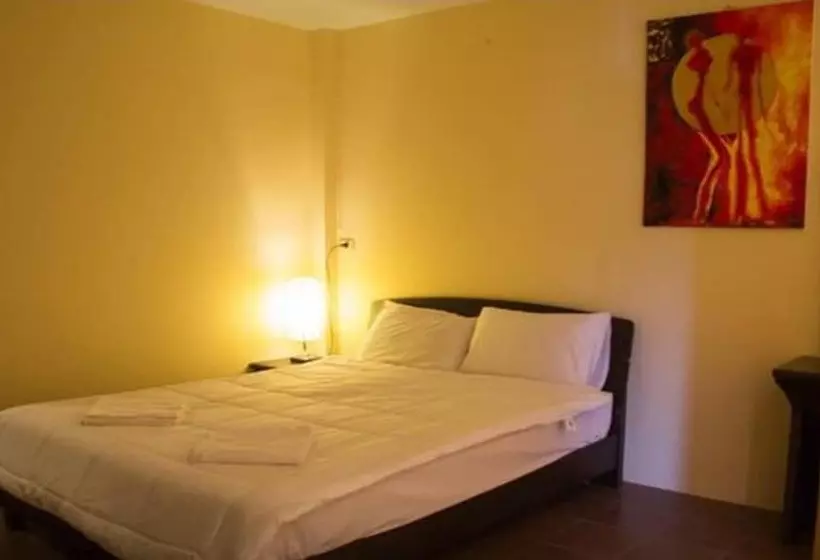 בית מלון כפרי Mawa Lanta Mansion