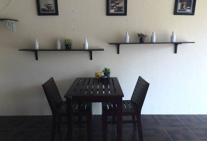 Отель Mawa Lanta Mansion