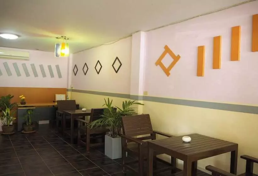 בית מלון כפרי Mawa Lanta Mansion