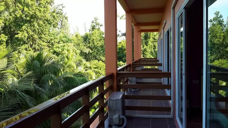 Отель Lanta Villa Resort