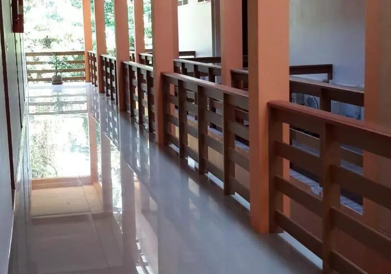 Отель Lanta Villa Resort