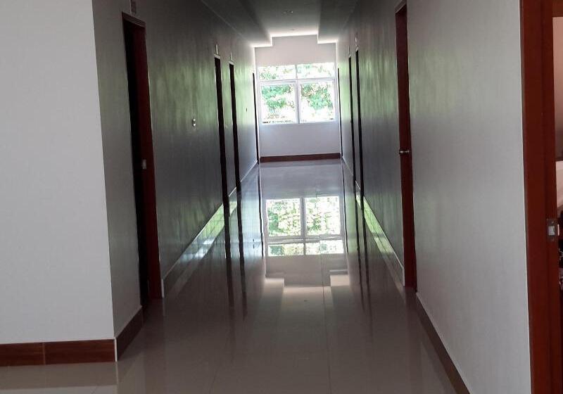 Отель Lanta Villa Resort