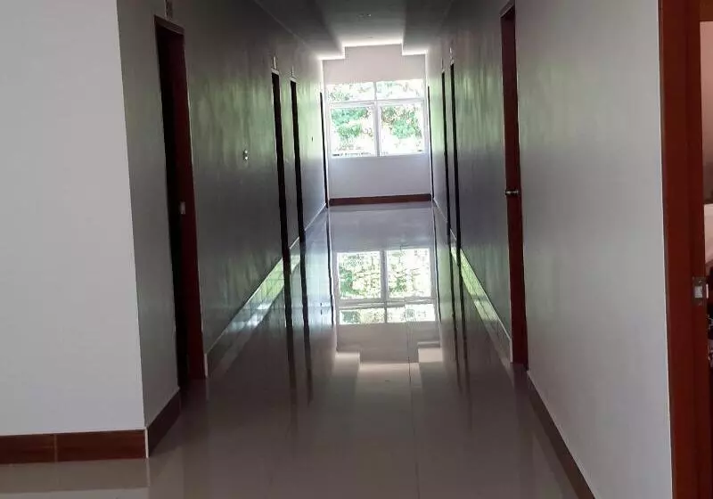 Отель Lanta Villa Resort