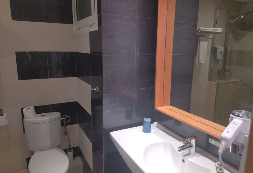 Отель Le Pietri Urban