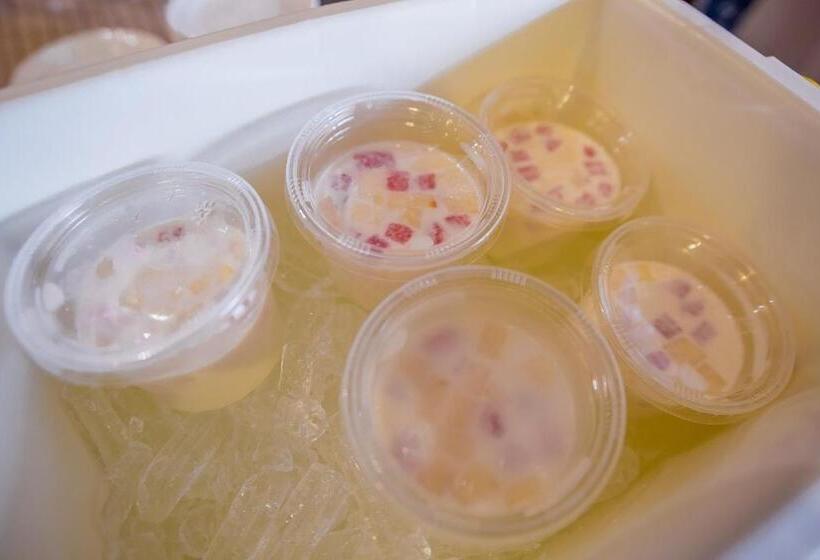 Отель Loei Village