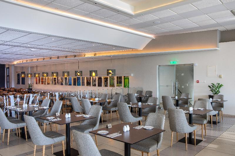 هتل Mayfair Gardens