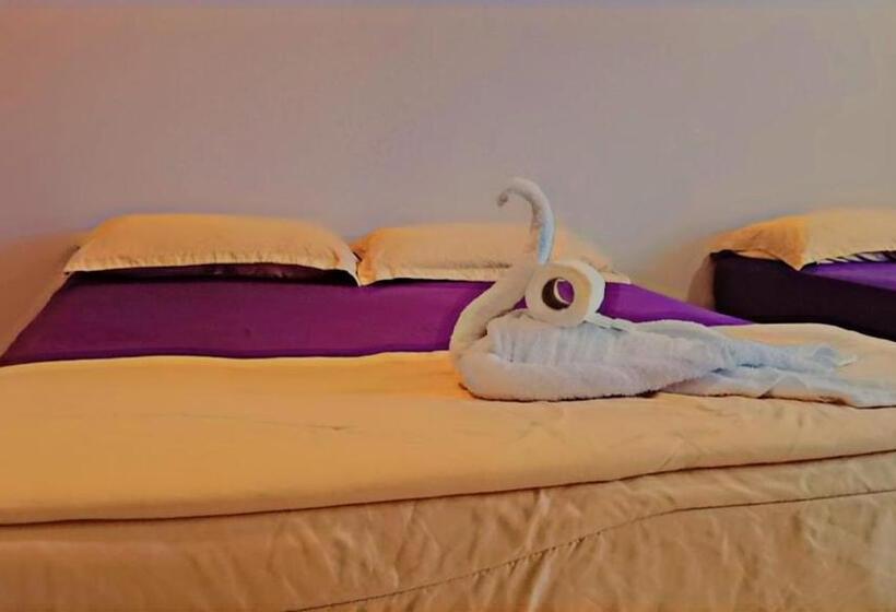 فندق New Town Klang